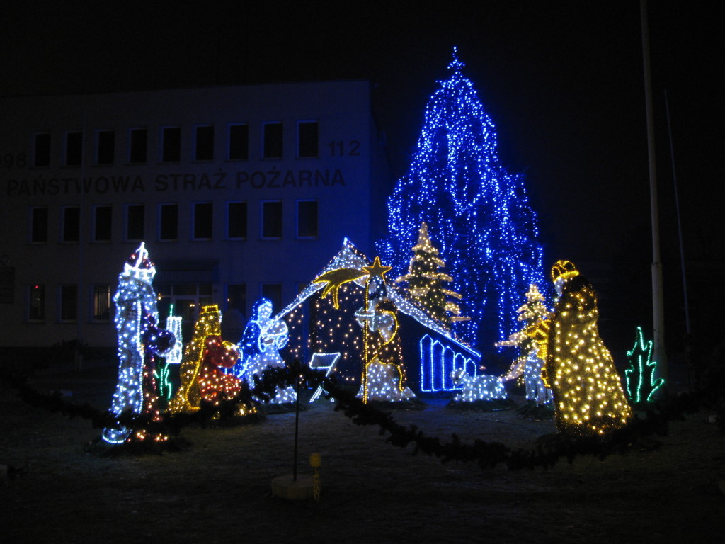 Christmas-exhibition-in-Tarnow-Poland-christmas-22358656-2272-1704